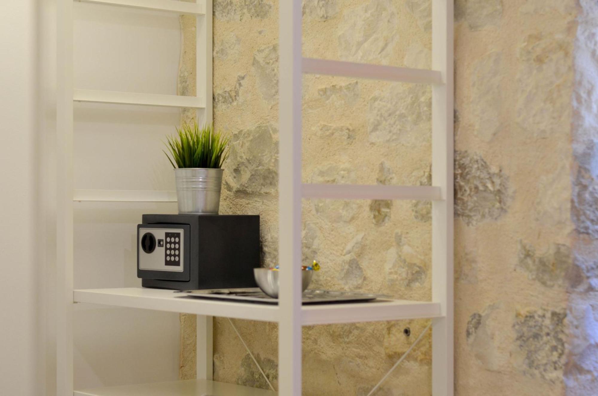 Apartments & Rooms Tiramola - Old Town Trogir Phòng bức ảnh